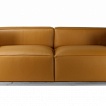 LC 32 Sofa mit down feather or Dacron-Wattierung surrounded.